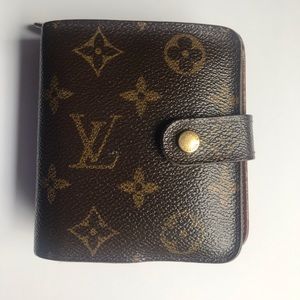 Authentic Louis Vuitton Monogram Compact Zippe Wallet